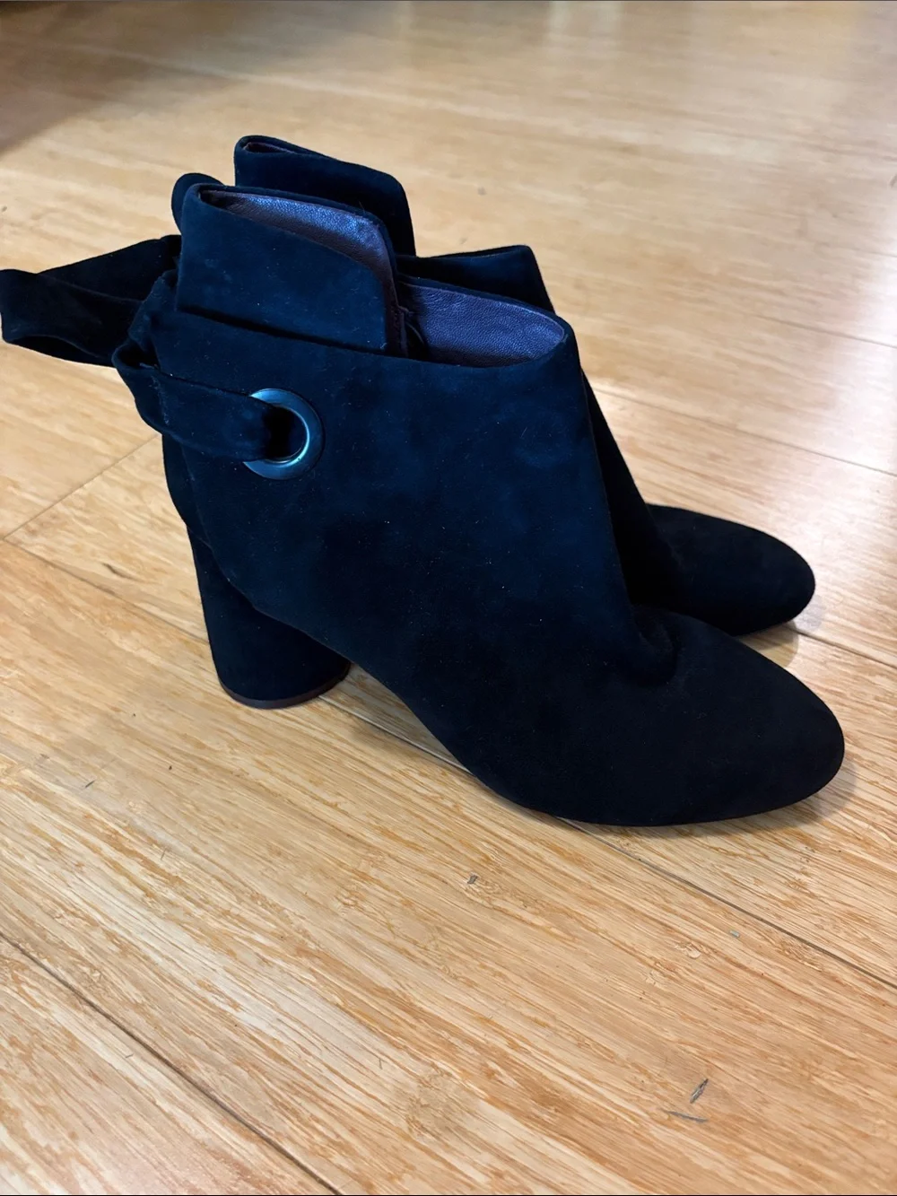 AD & Daughters Tovahni Black Suede Tie Bow Ankle Boots Size 7.5 minimalist comfy